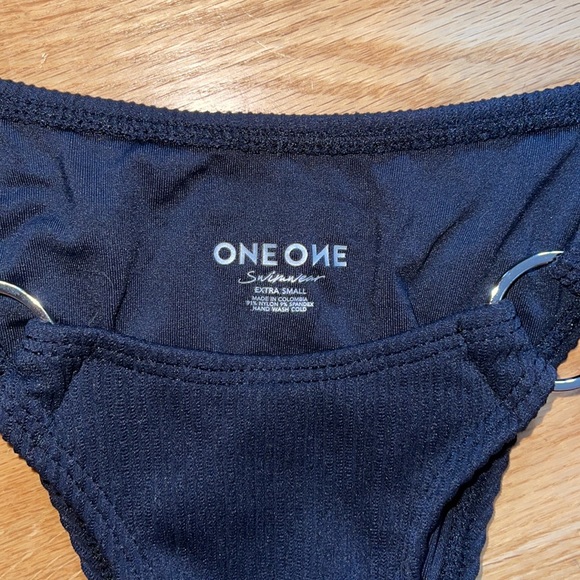 ONEONESWIMWEAR SWIM SET - Picture 2 of 3